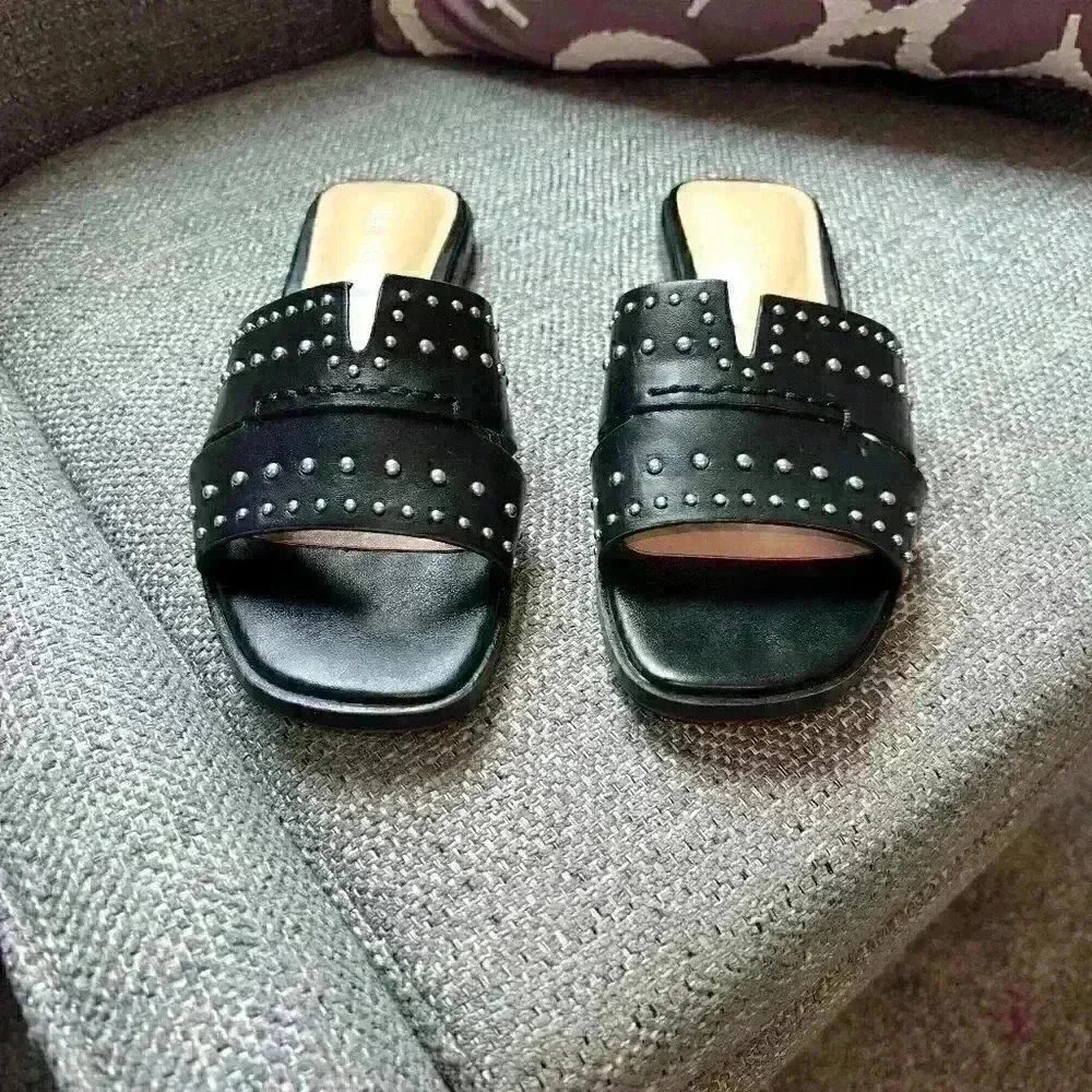 Nine West Grandas Black Faux Leather Sandals with Studs! Size 6.5